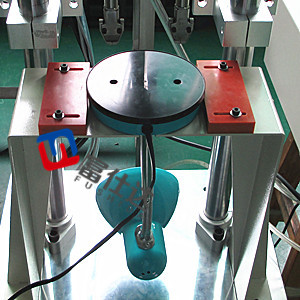 臺燈自動鎖螺絲機(jī)