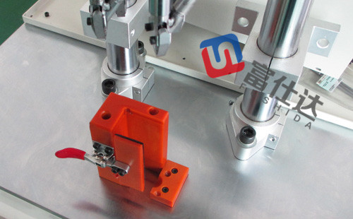 多軸鎖螺絲機(jī) 多軸鎖螺絲機(jī)