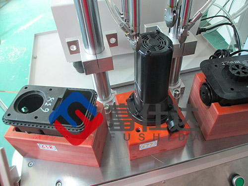 風(fēng)機鎖螺絲機